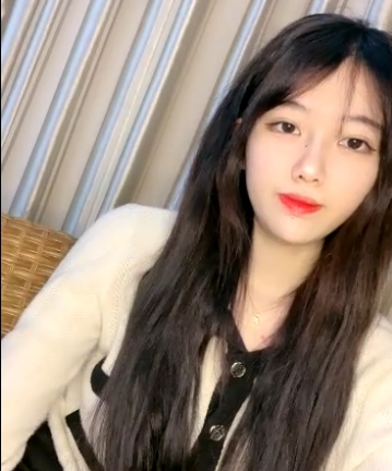 《李耀阳：热爱舞蹈的网红主播，50V8.4G视频资源，让你感受舞蹈的魅力》