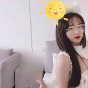 稀有品种！不见星空（瑾晓婷）白皙玉兔，斗鱼浮力姬新晋主播，绅士、土豪追捧！