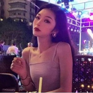 《网红范爷：可爱御姐老师的一对一盯射游戏短视频》