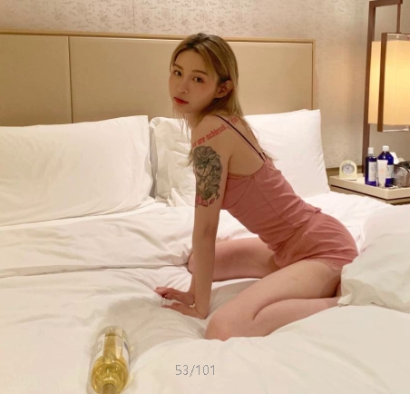 《痞幼600万粉丝：极大魅力的网红大咖，拍摄性感撩人、温柔甜美、清秀可人的私拍完整合集877P-500M》