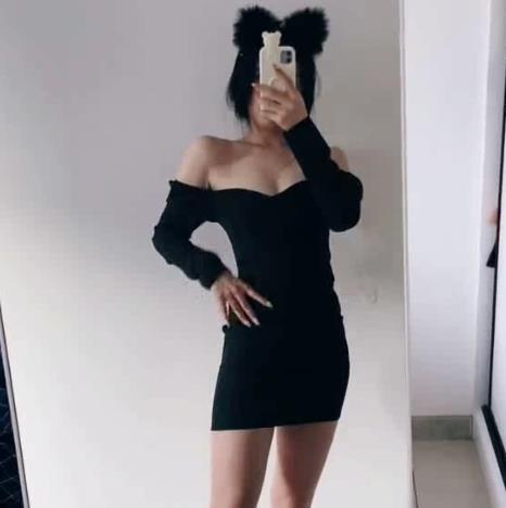 {{网红名字}}的舞蹈：柔韧性与快乐的完美结合