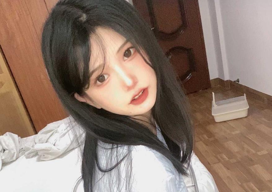 探索TiTi的网红世界：推特COSER@TiTi私拍合集，拥有着精致容颜的英伦小公主，激动人心的美丽造型，令人叹为观止的拍摄手法，无尽欢乐的护肤秘籍，这一切，都