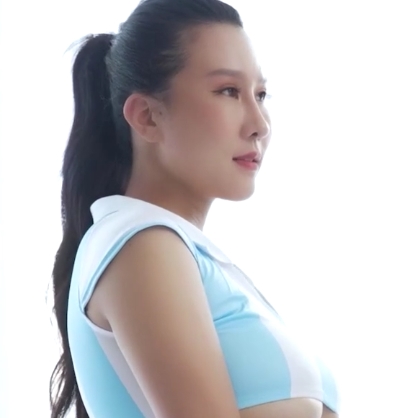 欧洲杯精彩之旅：网红凌薇带你体验足球的魅力