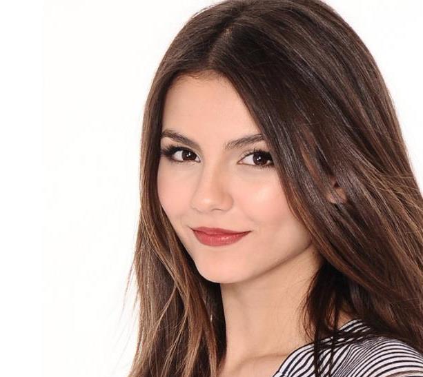 女神佳火热登场！混血美女资源723MB，性感衣服、高跟鞋、小腿圣洁，颜值身材担当网红！