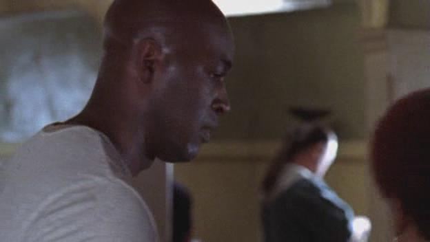 《盾牌》:美国犯罪动作剧中的惊心动魄之旅