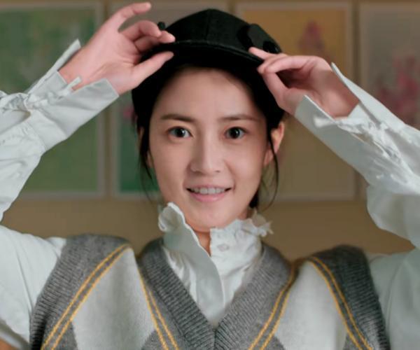 《昔有琉璃瓦》:4K画质,内嵌中字,爱情剧情,汉语普通话,2022上映