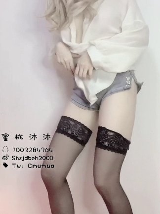 《291V：蜜桃沐沐的火辣性感，精致画面与欢乐游戏的盛宴》