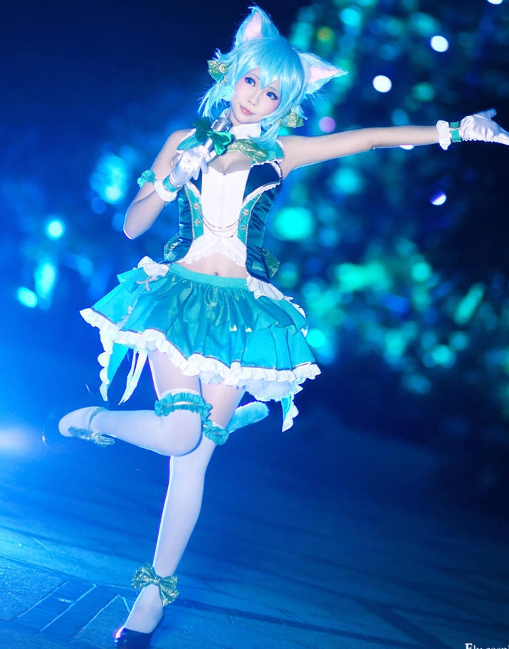 根据您提供的内容，为该商品取一个```plaintext[转载搬运]cosplay/合集/带视频ElyEE子（Elyee）高赞COS大合集114套[6250P+