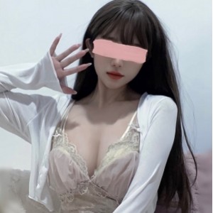 小粥举牌定制私拍视频大放送，收藏213，百度、ED2K热度爆表