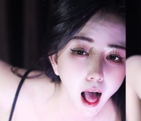 CC星莱铛铛热舞镂空牛仔丁，大尺定制精油呐喊，2V+1.51G视频百度盘