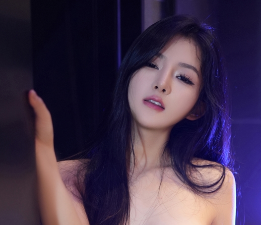 优质身材谭小灵一丝不挂表情勾人某头清晰漏2.7G视频