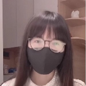 1v1视频聊天4G眼镜妹子