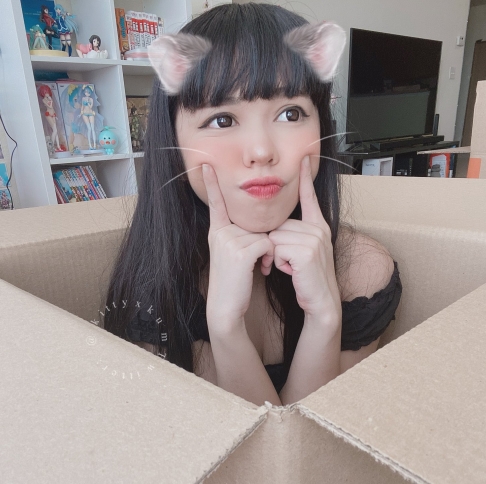 绯红小猫精致猫尾巴腮红Cos美少女造型诱惑资源