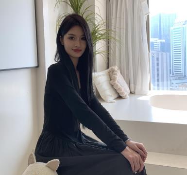 绝美少女kemi自拍视频2V-2.2G，身高174，抖音短视频惊艳颜值