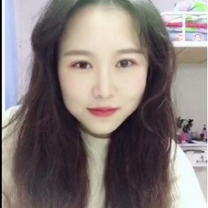 校园小情侣C私拍原相机小视频，49V-2.5G内容展现真实生活