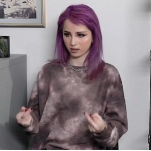 自由国出品！保安部门-超市偷窃10，3V-6G视频，女主怼脸上引领口碑热度