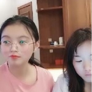 丘比特吖的两部作品：新晋网红百合妹子