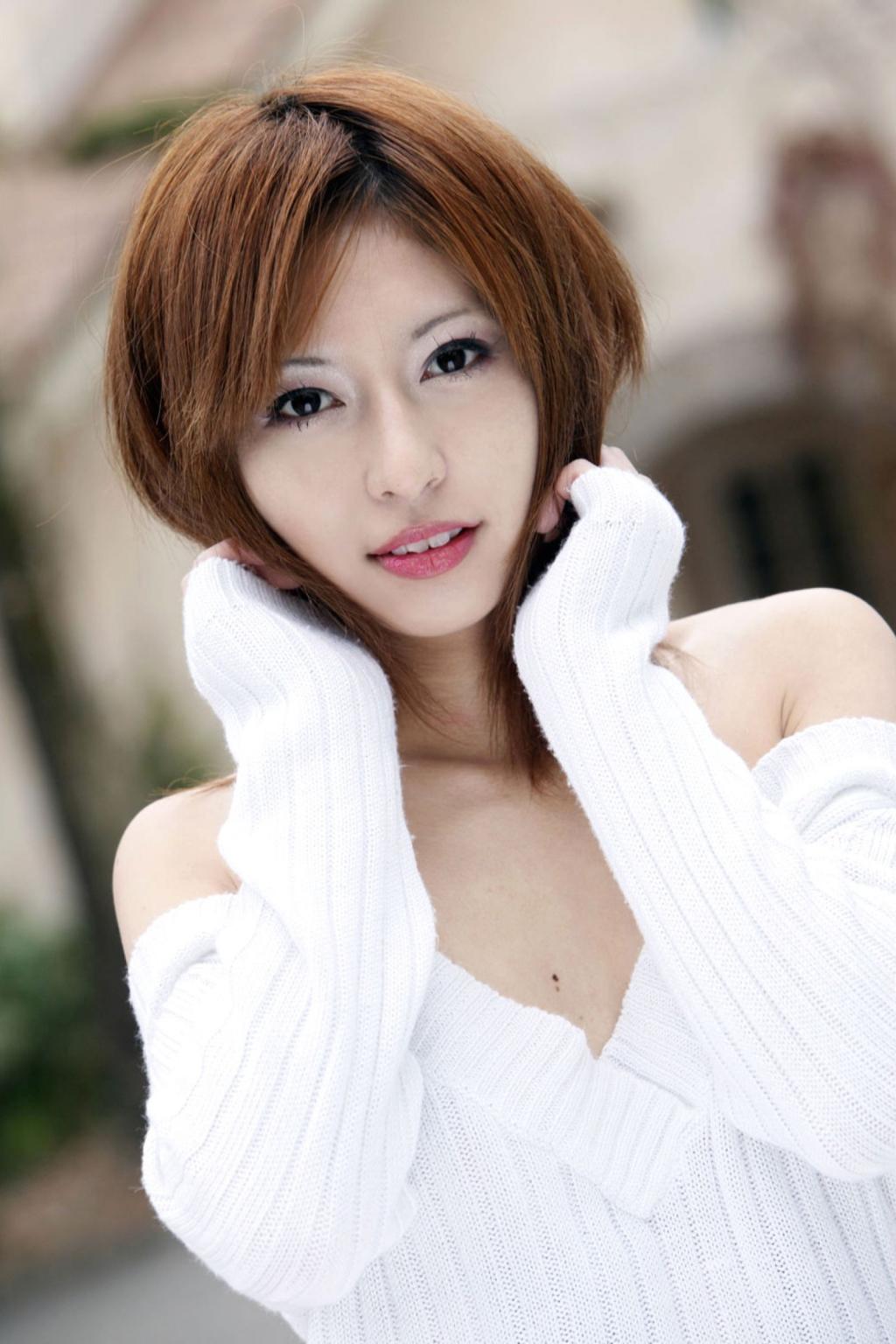 JVID一字马吊缚：青纯美少女演绎日系原味剧情，双人游戏，丰满气质型