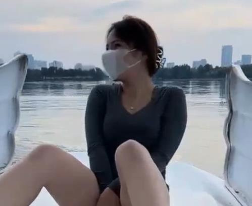 推特女神美杜莎：高颜长腿，私拍多人运动视频甄选