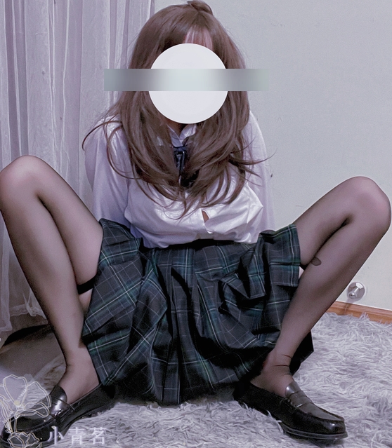 推特网红小青茗黑丝JK学妹42P1V+1GB百度盘