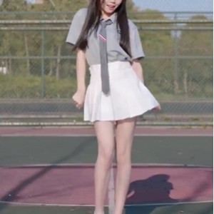 推荐B站高颜值UP主欣小萌的人工合成视频