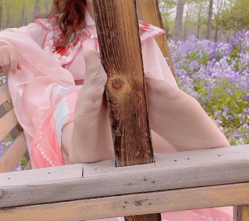 可爱足系列地瓜小盆友白色小裙裙帆布鞋