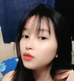 白嫩学妹紫薇打包9P450M