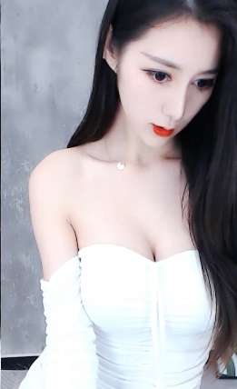 虎牙女主播精选五部舞蹈作品，1G视频，车老板必看！小姐姐颜值身材丰满，精彩直播不容错过！