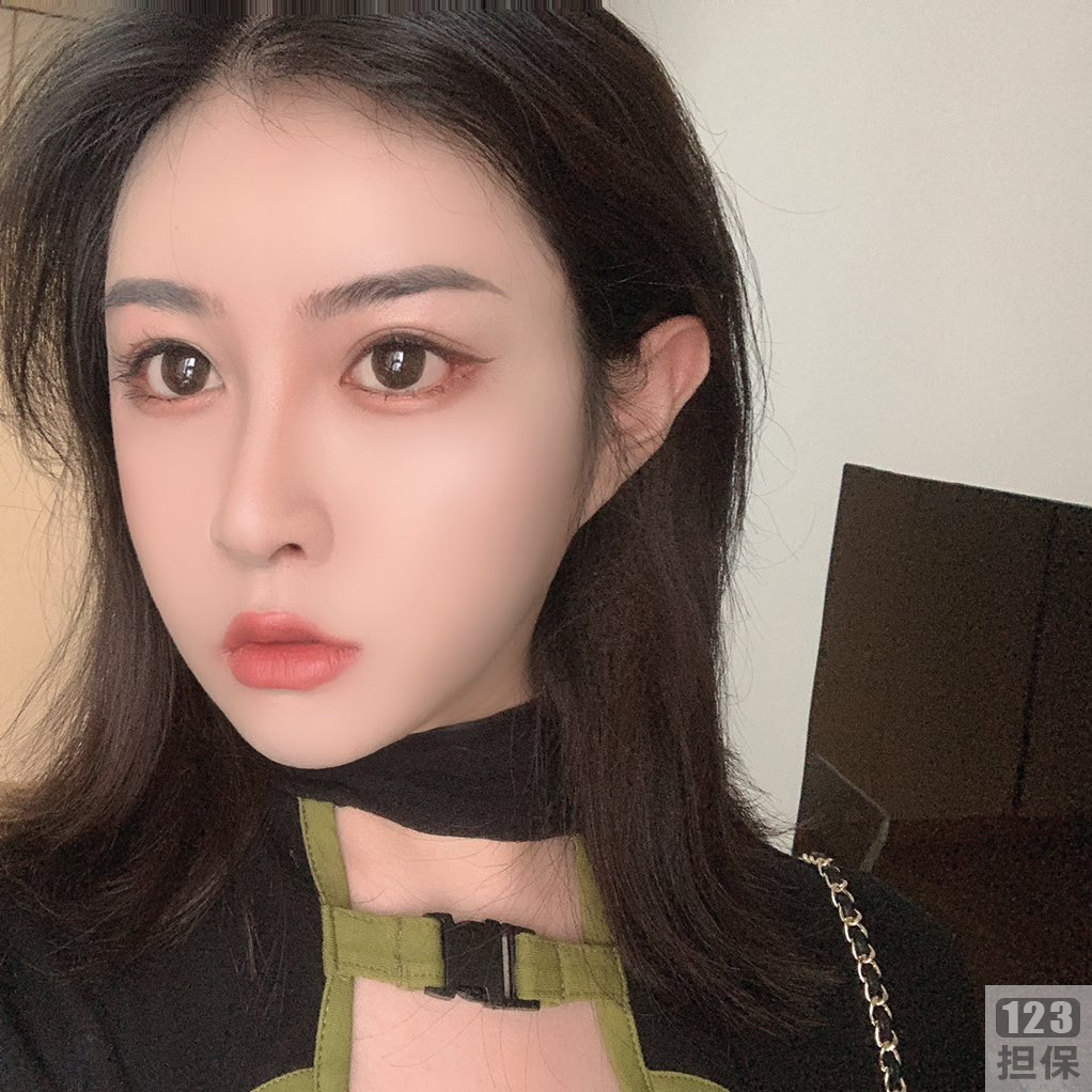 BILIBILI妍熙御姐系列:大长腿苗条颜值雌雄同体棍法华山论剑神龙摆尾钢钎凿石线下装备