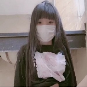 2V168MB超嫩妹子遙遙可及，滿足你的口腹之慾！