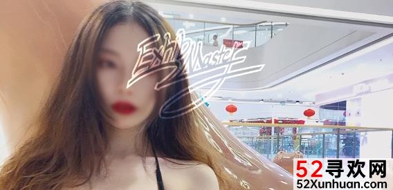 阿崩推特网红的高颜值身材：Exhib_Master照片、视频、生活照、妖娆三人互动！