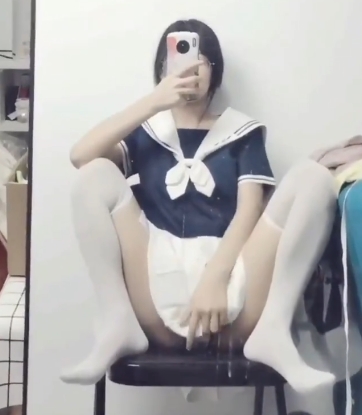 沫沫酱:斗鱼可爱系主播,灵魂的自由,美好的生活。