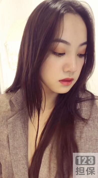 网红模特捷哥视频+图集资源43部视频+899张图集，不容错过！