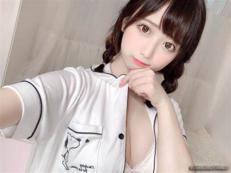 网红女神球球的魅力：抖音主播、丰乳胖臀、可爱酱宝藏、光“阴”直播礼物、bao鱼精彩作品集