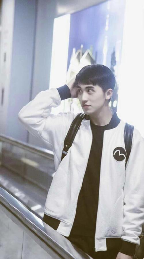 《上瘾未删减》2016版，提取码5le4，林俊杰演唱会花絮精彩瞬间一览！