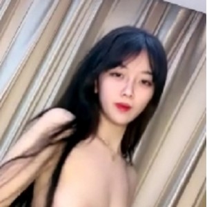 妖艳身材舞蹈露脸骚气独秀1V视频441MB百度盘下载