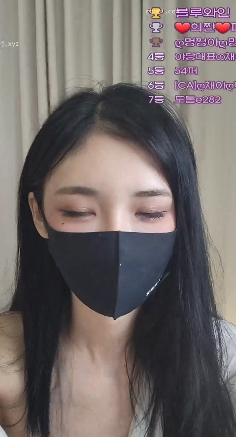 韩国萌妹iamriri：80v21g，视频收藏114，百度搜索115