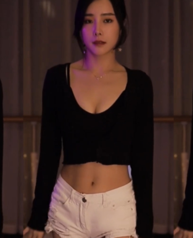 王筱沫沫美女主播热舞小合集10V3.6G，百度盘链接有效