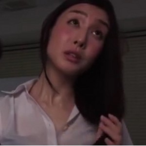 264.79MB百度云展现了一个居家女孩不同于平日的风情万种，让人眼前一亮，不容错过。