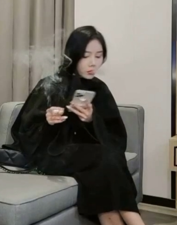 神秘优质女约会视频曝光！步宾vs小宝，黑白纹身争吵翻车大战