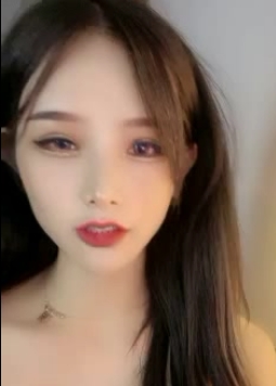 小鹿虎牙小女神果舞诱惑4v2.36G：舞姿神秘迷人