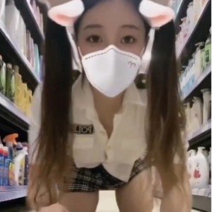 小七双马尾弹力摇精选，70+288M视频大放送！