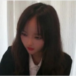 不良医生提供特殊治疗服务，吸引大学生顾客