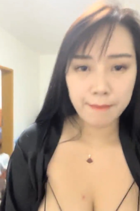 球膜早川奈子：收费房KTV自拍视频，1080v/92G，魅力无限