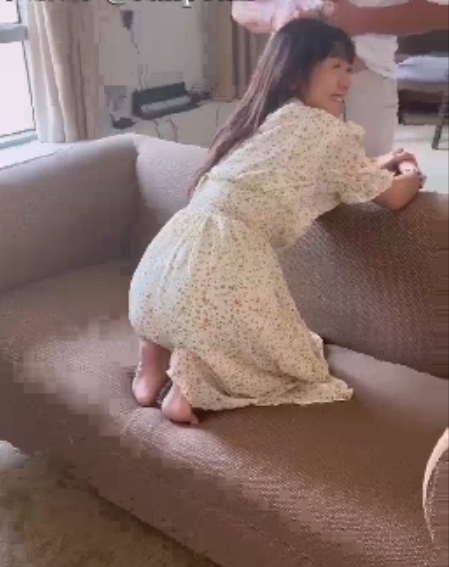 转载搬运大罩杯网红Jan小兔子与粉丝互动私拍合集1.6G，百度盘下载