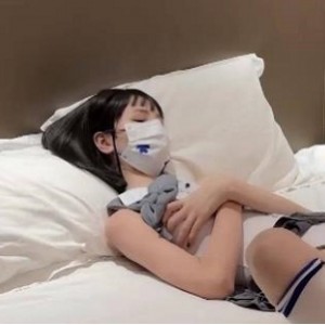 冉冉学姐：扣扣传媒网红女神，社保姬，嫩妹子，打粑粑作品，剧情，某处