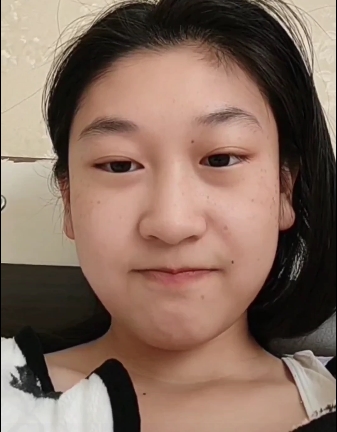 女友被男友录了视频,18岁的罗小姐惊慌失措,视频被上传至百度盘,时长为1小时,大小为300兆。