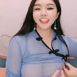 卡戴珊性感身材熊硕大直播视频