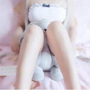 粉嫩小清新幼齿美女