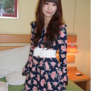 国模彭彭2011.03.23三人游图集11三人游/12V+305M